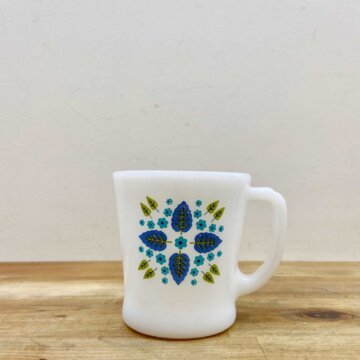 milk glass mug【5520】