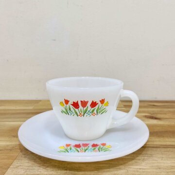 Fire King cup & saucer 【6600】