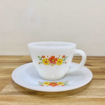 Fire King cup & saucer 【6603】
