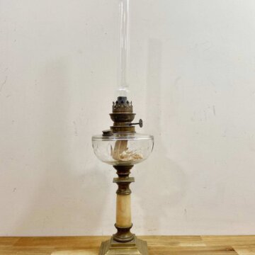 Antique Oil Lamp【7050】