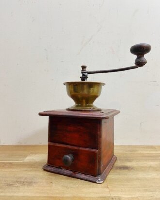 Vintage Coffee Mill【B1627】