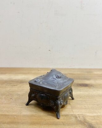 Antique Jewelry Box【B1622】