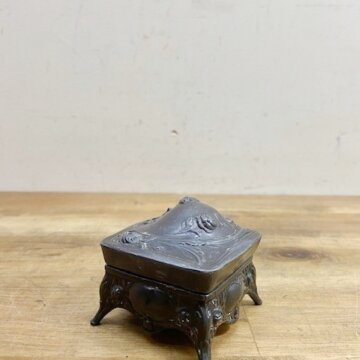 Antique Jewelry Box【B1622】