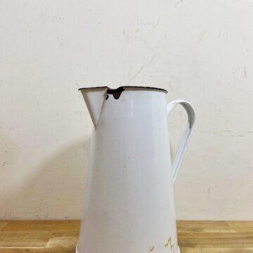 Vintage Enamel Jug【B1929】