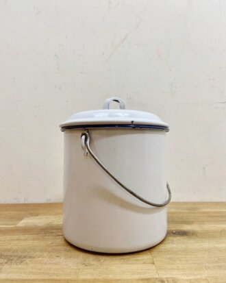 Vintage Enamel Pot【B2302】