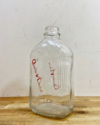 Vintage Milk Bottle【B1960】