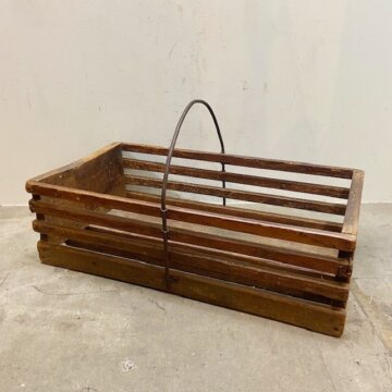 Vintage Wood Basket【B2658】