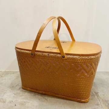 Vintage RED-MAN Picnic Basket【B3135】