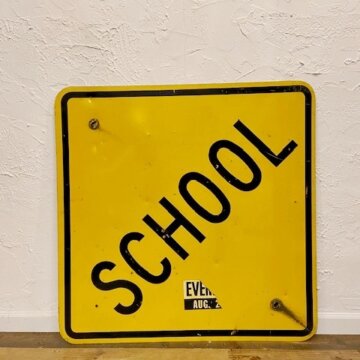 Vintage Road Sign【B3201】