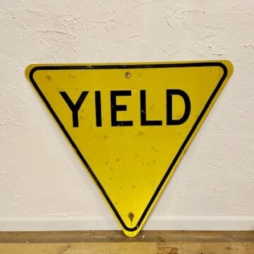 Vintage Road Sign【B3202】