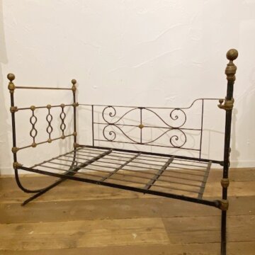 Antique Iron Bed Frame【B4202】