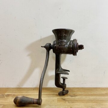 Vintage Meat Grinder【B3327】