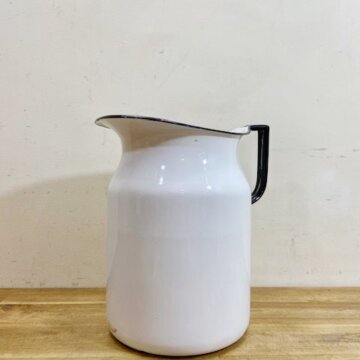 Vintage Enamel Ware Pitcher【B4550】