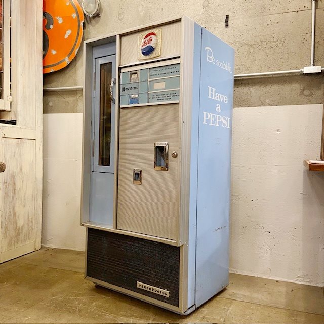 Pepsi Vending Machine【B3152】 - 画像 (2)