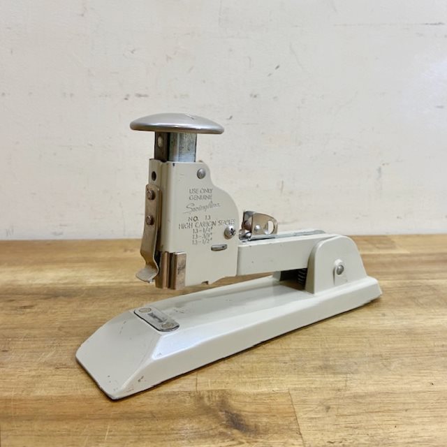 Vintage Desktop Stapler 【B5589】