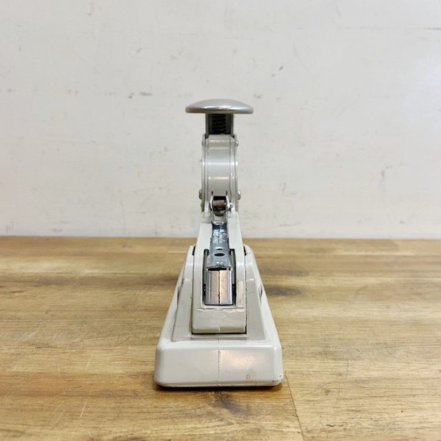 Vintage Desktop Stapler 【B5589】 - 画像 (5)