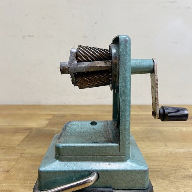 Vintage Pencil sharpener【B6013】 - 画像 (8)