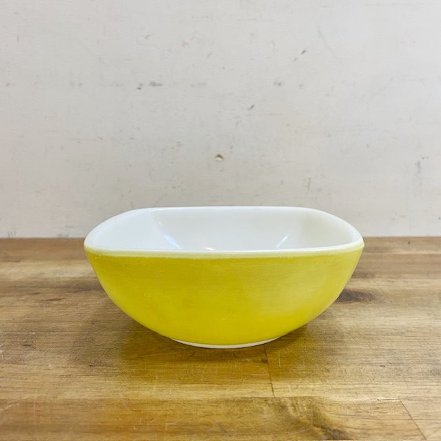 Vintage Pyrex Square Bowl【B5358】 - 画像 (4)