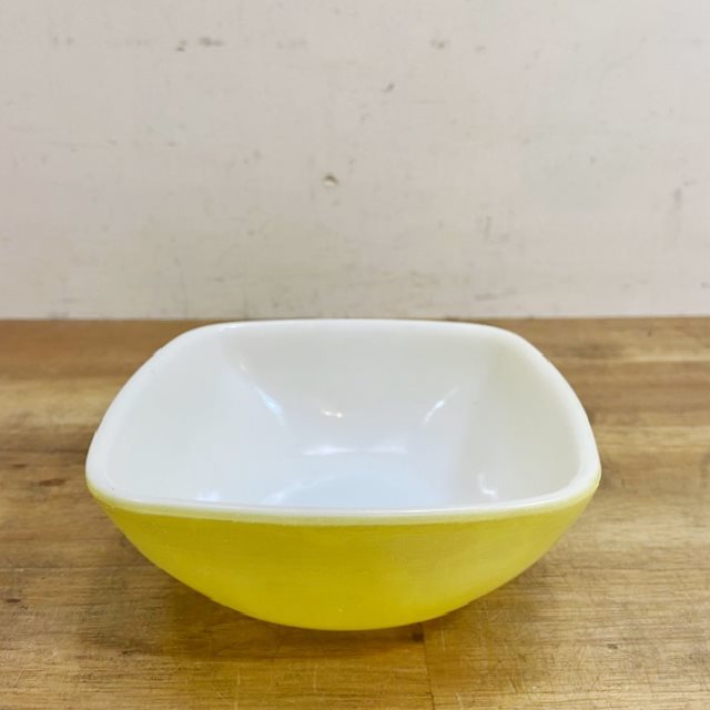 Vintage Pyrex Square Bowl【B5358】 - 画像 (5)