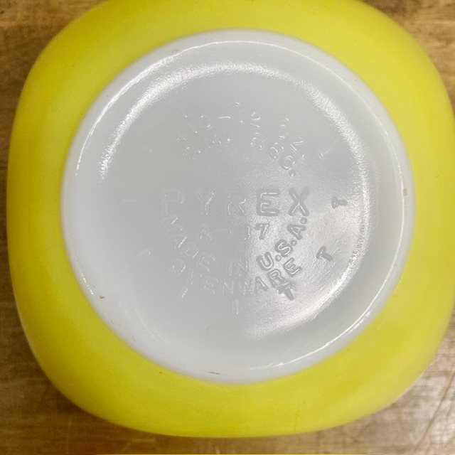 Vintage Pyrex Square Bowl【B5358】 - 画像 (8)