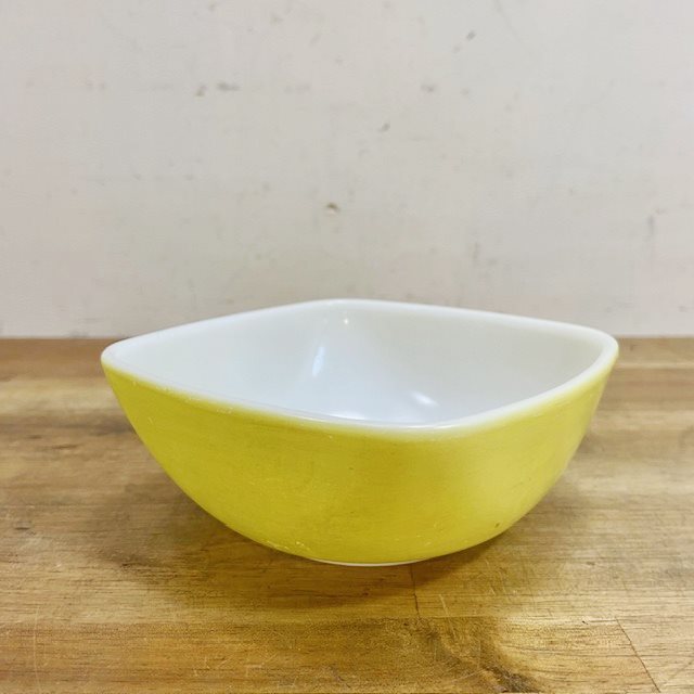 Vintage Pyrex Square Bowl【B5357】 - 画像 (2)