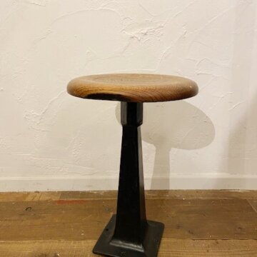 Vintage Iron Leg Stool【B4967】