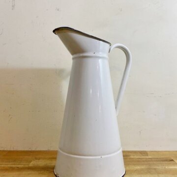 Vintage Enamel Jug【B6407】