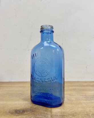 Vintage Blue Glass Bottle【B5291】