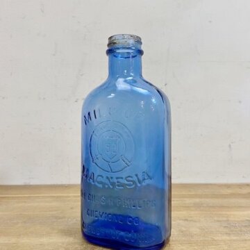 Vintage Blue Glass Bottle【B5291】