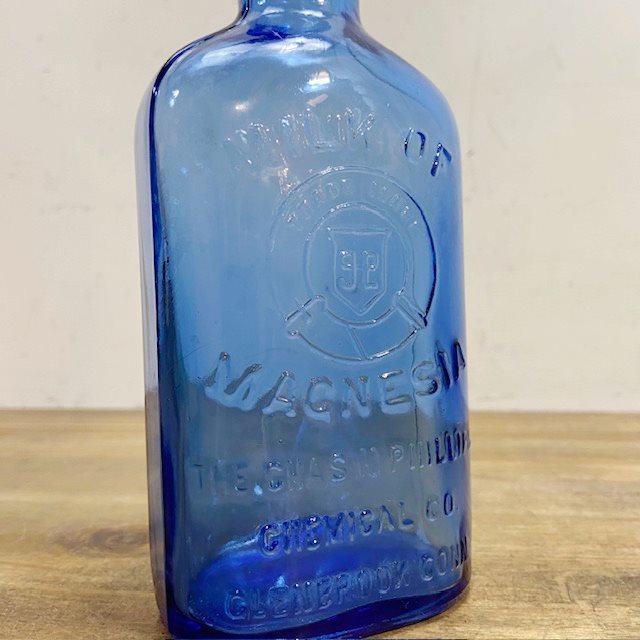 Vintage Blue Glass Bottle【B5291】 - 画像 (7)