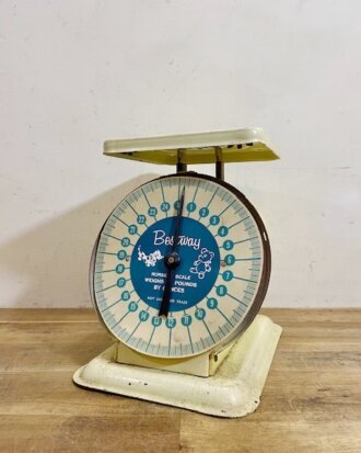 Vintage Baby Scale【B7111】