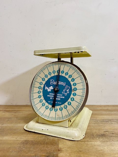 Vintage Baby Scale【B7111】