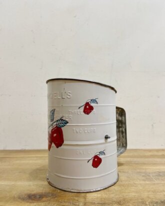 Vintage Bromwell's Flour Sifter【B7146】