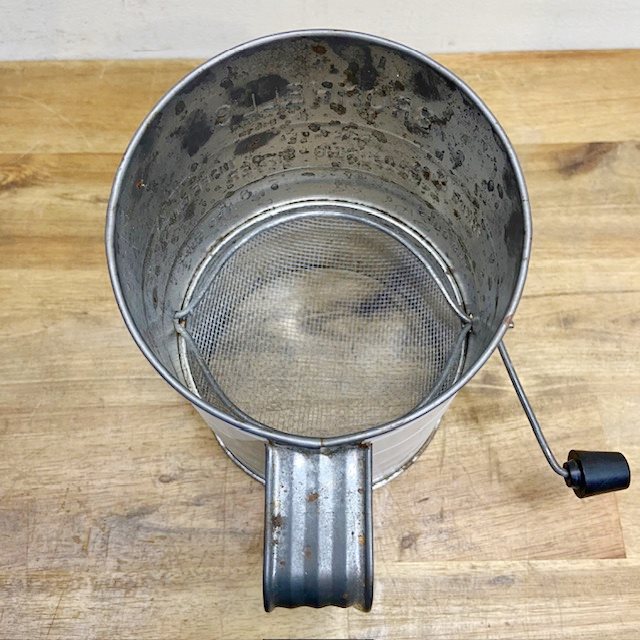 Vintage Bromwell's Flour Sifter【B7146】 - 画像 (8)