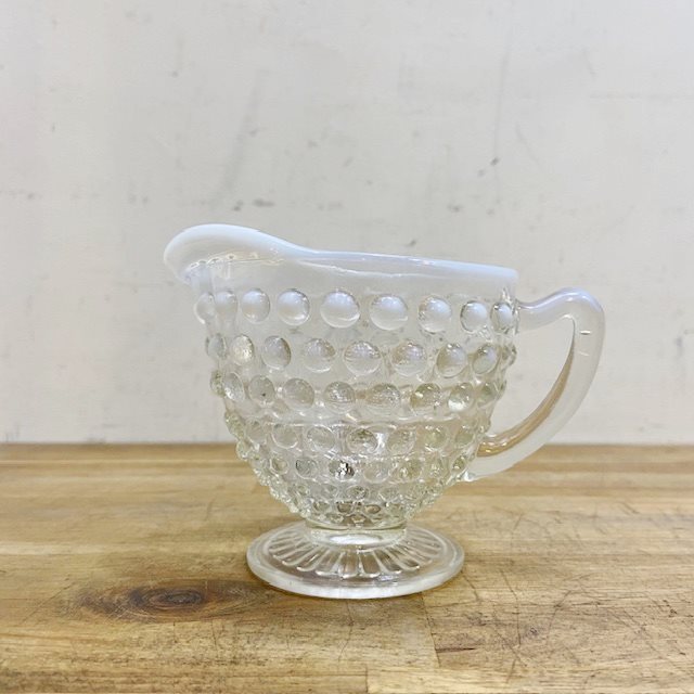 Vintage Moonstone Creamer【B7221】 - 画像 (2)