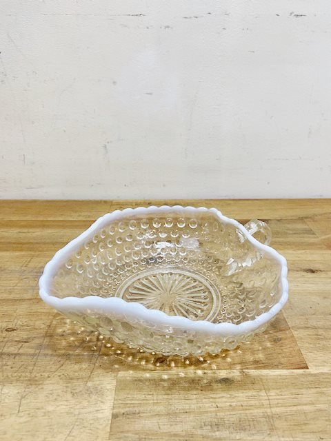 Anchor Hocking Moonstone Heart Candy Bowl【B7216】