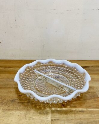 Anchor Hocking Moonstone Relish Dish【B7204】