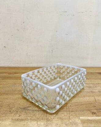 Anchor Hocking Moonstone Cigarette Box【B7207】