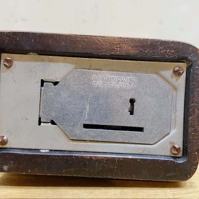 Vintage Coin Bank【B5081】 - 画像 (8)