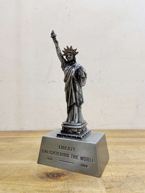 Vintage Statue of Liberty Coin Bank【B5119】