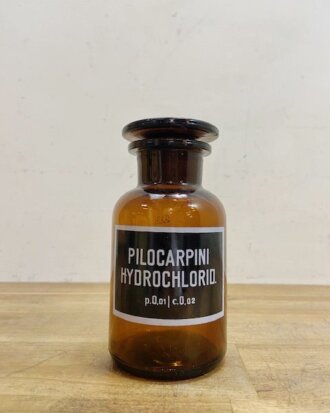 Vintage Medical Glass Bottle【B3615】