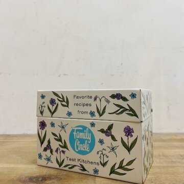 Vintage Metal Recipe Box 【B8654】