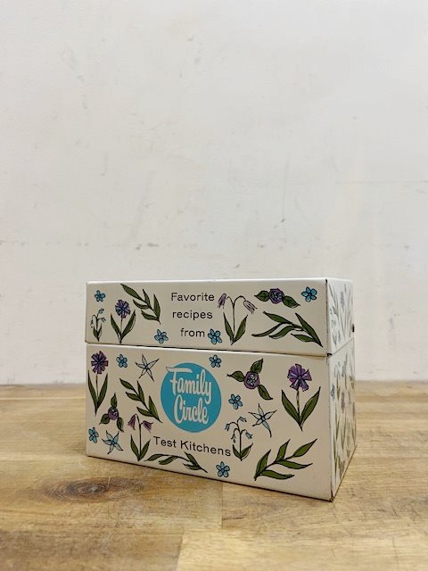 Vintage Metal Recipe Box 【B8654】