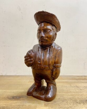 Vintage Hand Carved Wood Figurine 【B9754】
